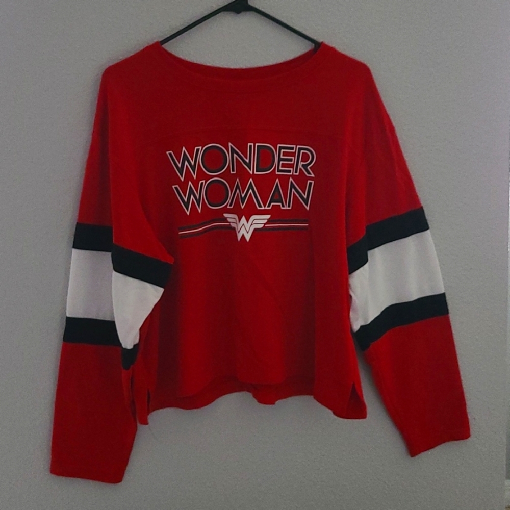 Wonder Woman Cropped Sweatshirt